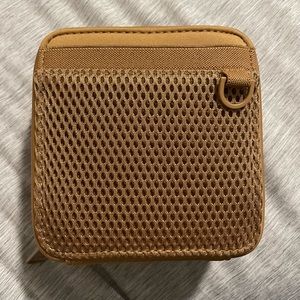 Dagne Dover Arlo Tech Organizer